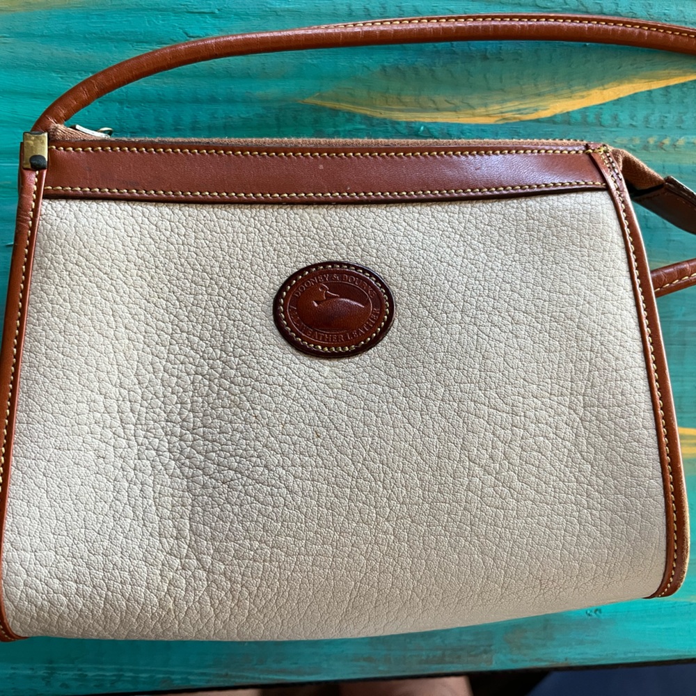 Vintage Dooney Bourke in good condition